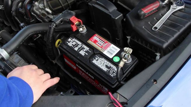 Ante la bajada de temperaturas, cuida la batería del coche
